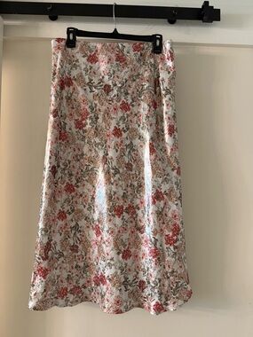 Wayf Floral Midi Skirt - White with Pink & Green Print